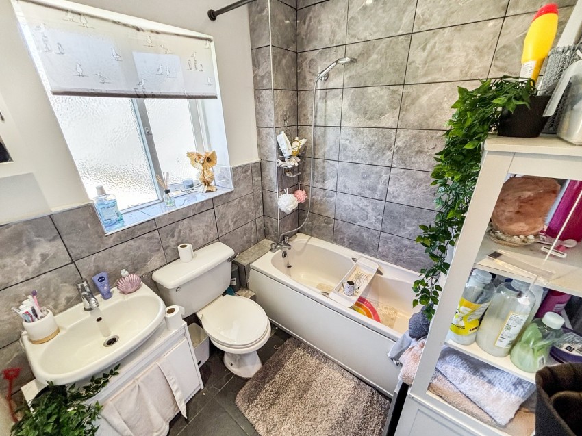 Images for Tilehurst, Reading, Berkshire