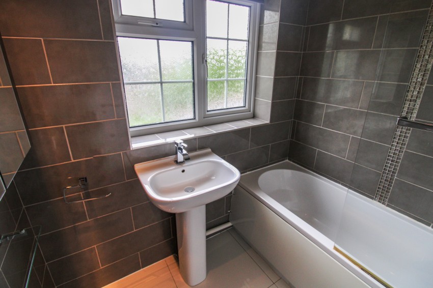 Images for Woodley, Reading, Berkshire