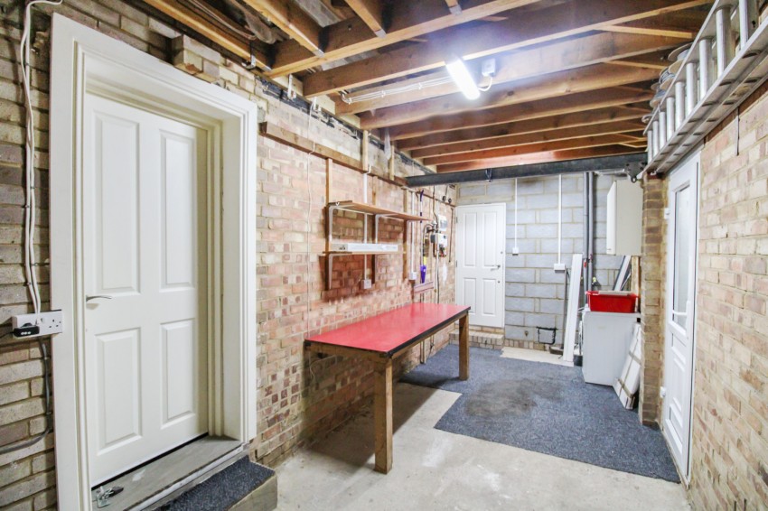 Images for Woodley, Reading, Berkshire