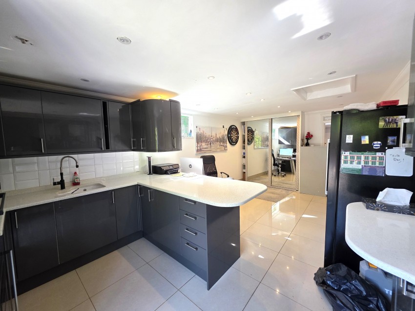 Images for Woodley, Reading, Berkshire