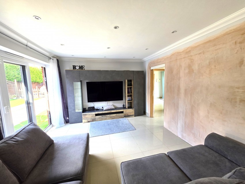 Images for Woodley, Reading, Berkshire