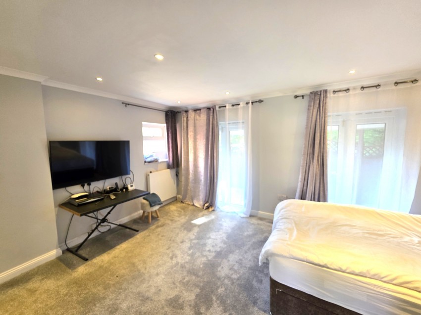 Images for Woodley, Reading, Berkshire