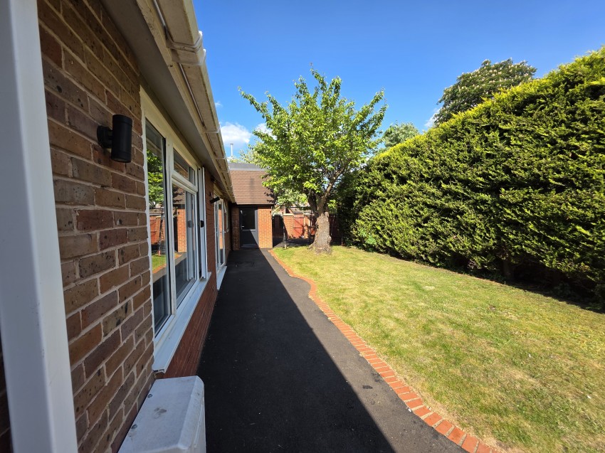 Images for Woodley, Reading, Berkshire