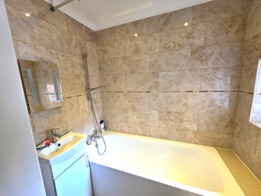 Images for Woodley, Reading, Berkshire