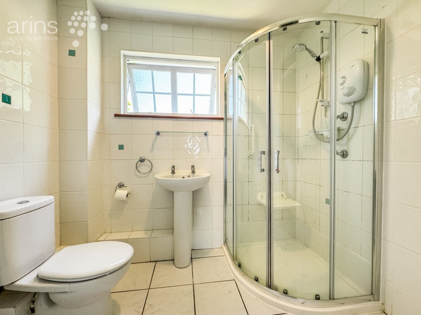 Images for Finchampstead, Wokingham, Berkshire