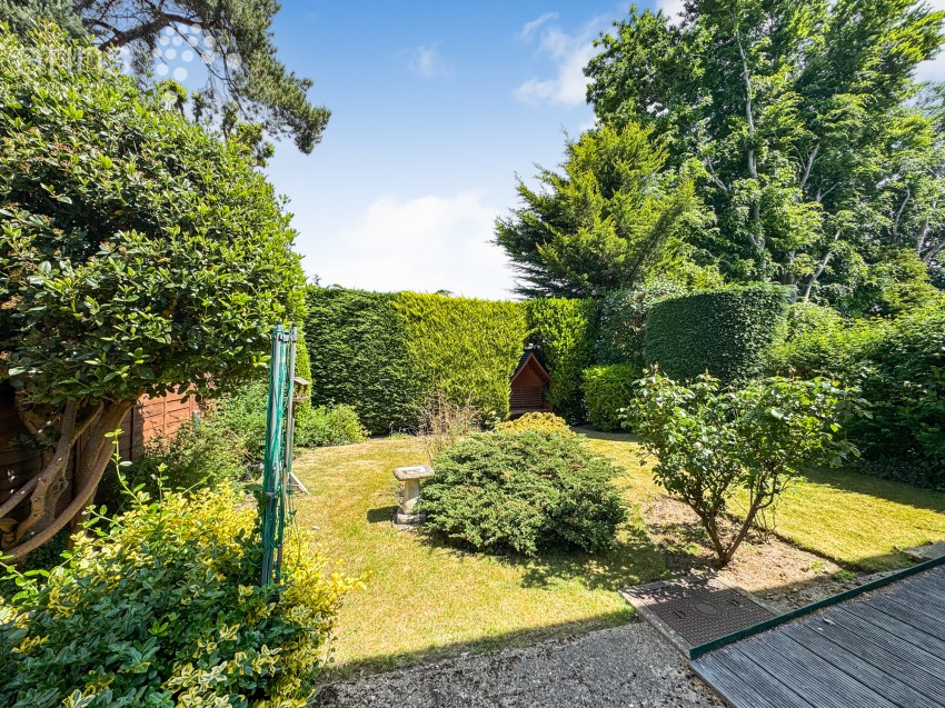 Images for Finchampstead, Wokingham, Berkshire