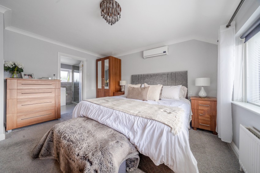 Images for Woodley, Reading, Berkshire