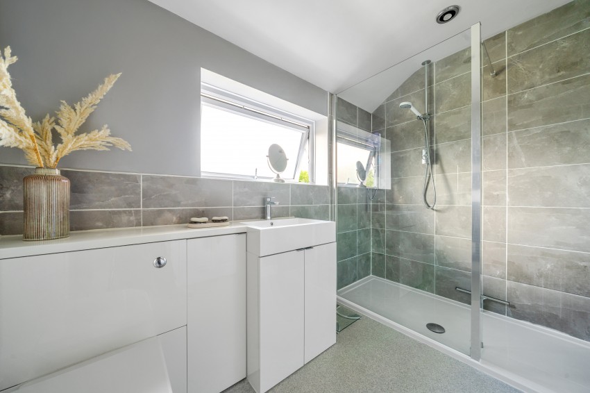 Images for Woodley, Reading, Berkshire