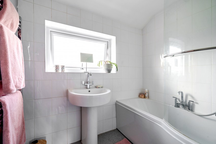 Images for Woodley, Reading, Berkshire