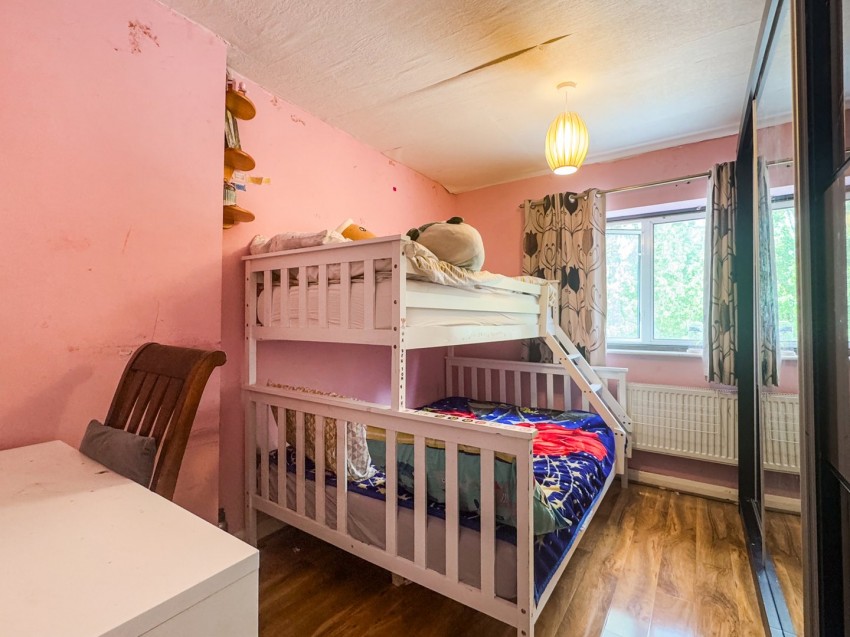 Images for Greencroft Gardens, Reading, Berkshire