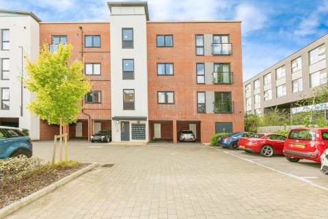 View Full Details for Elvian Close, Reading, Berkshire