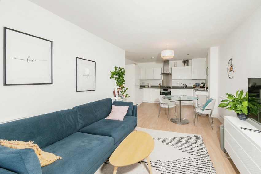 Images for Elvian Close, Reading, Berkshire