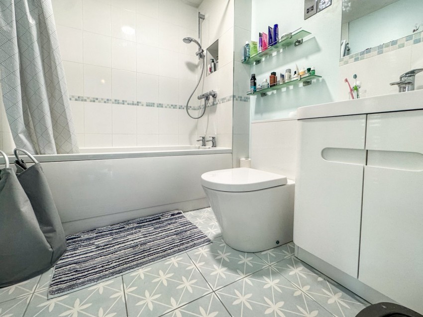 Images for Tilehurst, Reading, Berkshire