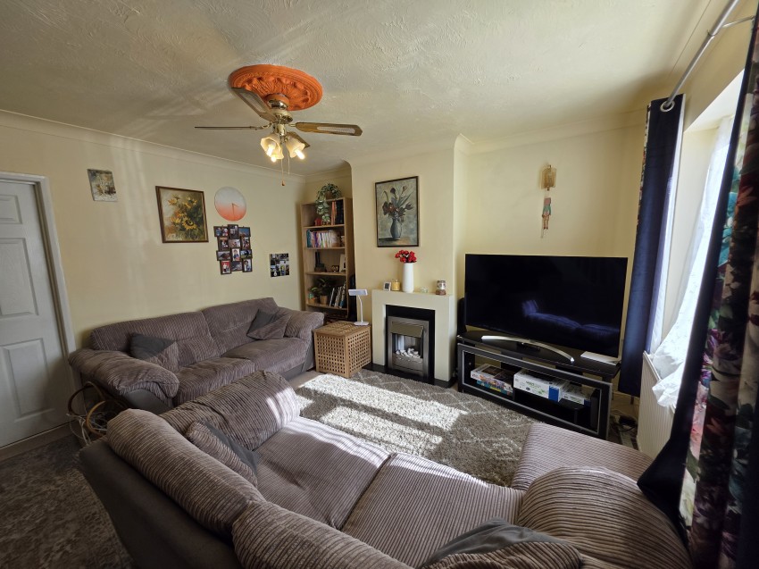 Images for Merrivale Gardens, Reading, Berkshire