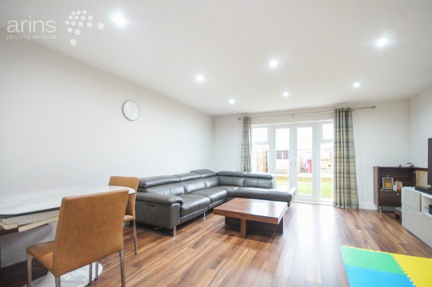 Images for Greenham Avenue, Reading, Berkshire