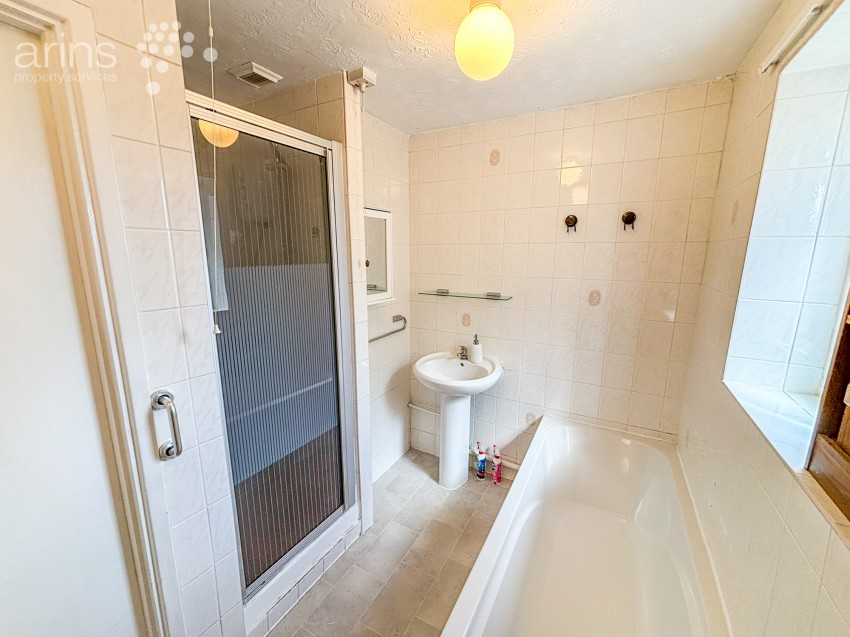 Images for Woodley, Reading, Berkshire