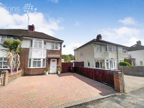 View Full Details for Westlands Avenue, Reading, Berkshire