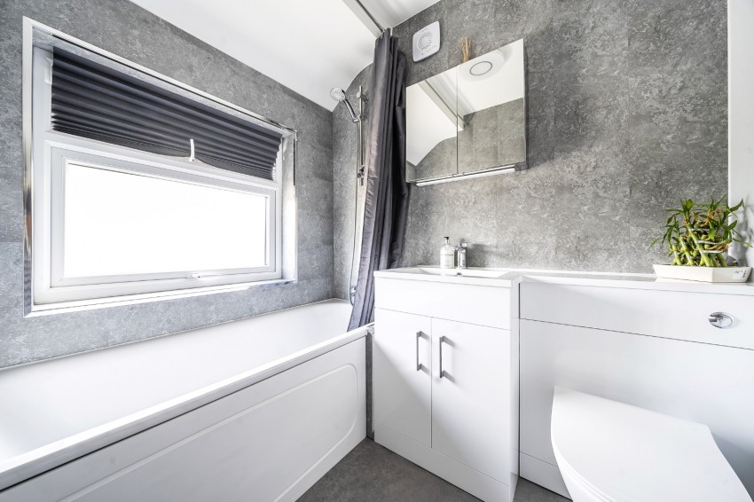Images for Westlands Avenue, Reading, Berkshire