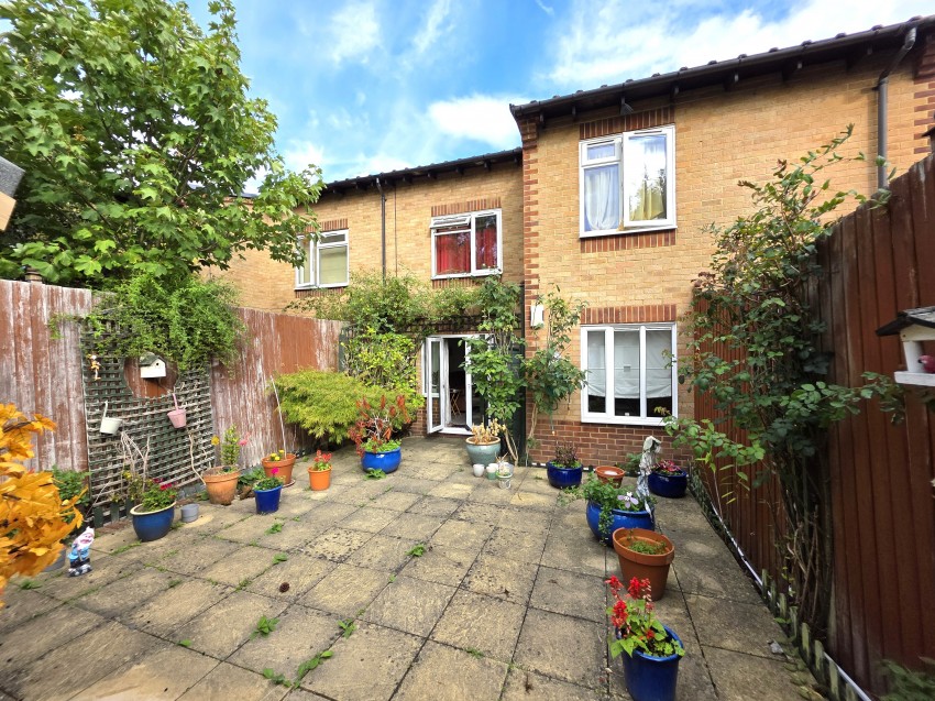 Images for Bamburgh Close, Reading, Berkshire