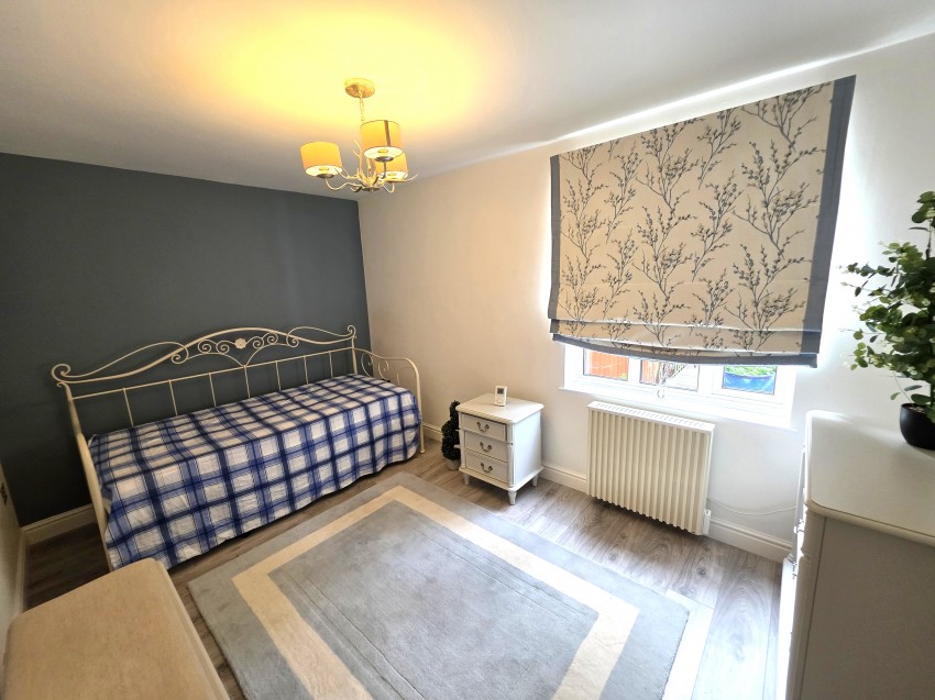 Images for Bamburgh Close, Reading, Berkshire
