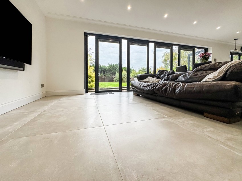 Images for Tilehurst, Reading, Berkshire