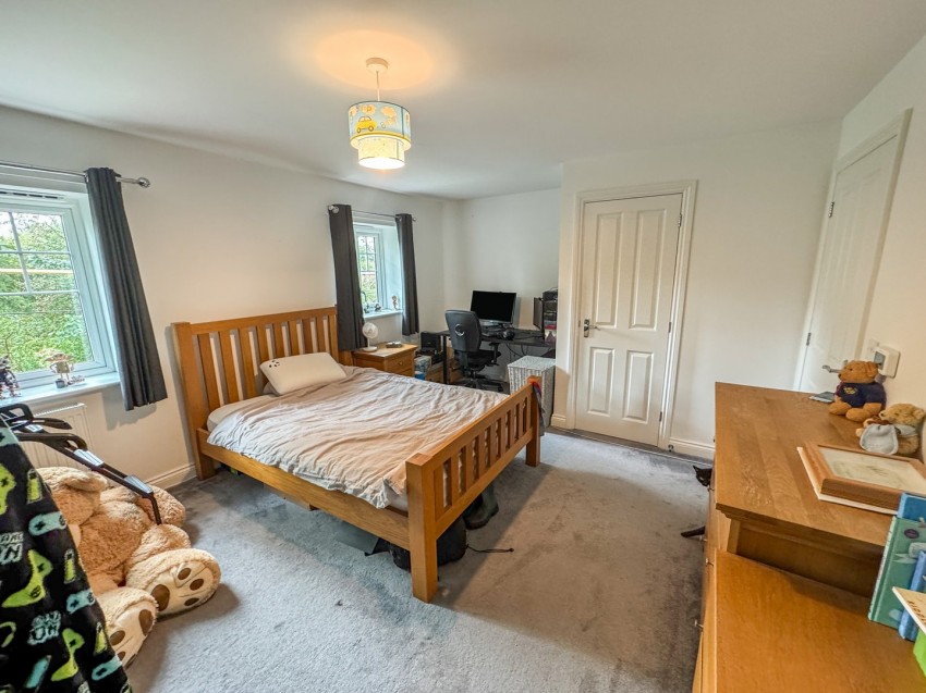 Images for Woolhampton, Reading, Berkshire