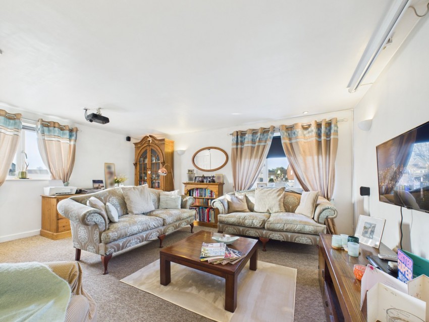 Images for Calcot, Reading, Berkshire