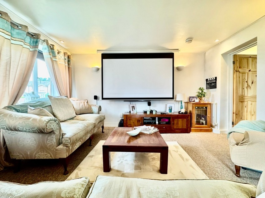 Images for Calcot, Reading, Berkshire