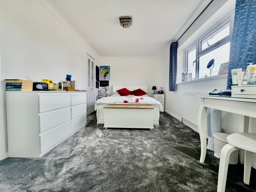 Images for Southcote Lane, Reading, Berkshire