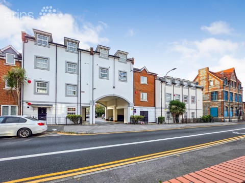 View Full Details for Silver Street, Reading, Berkshire