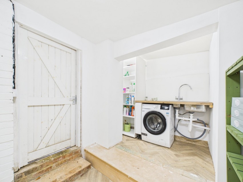 Images for Honey End Lane, Reading, Berkshire