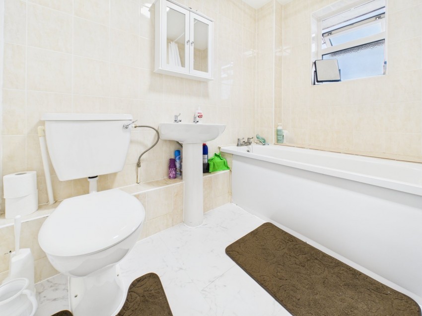 Images for Tilehurst, Reading, Berkshire