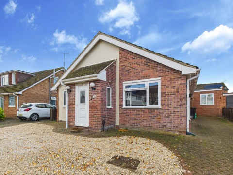 View Full Details for Scots Drive, Wokingham, Berkshire