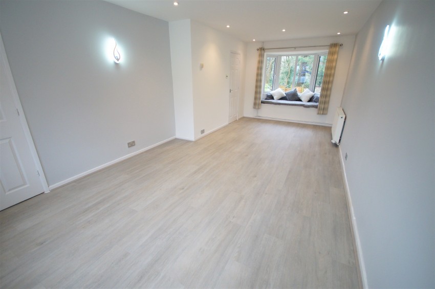 Images for Hollydale Close, Reading, Berkshire