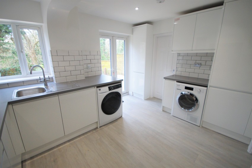 Images for Hollydale Close, Reading, Berkshire