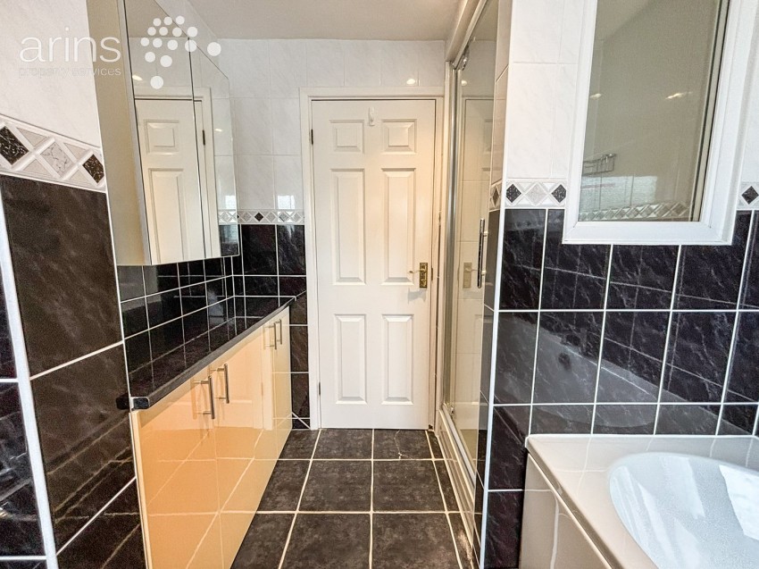 Images for Woodley, Reading, Berkshire
