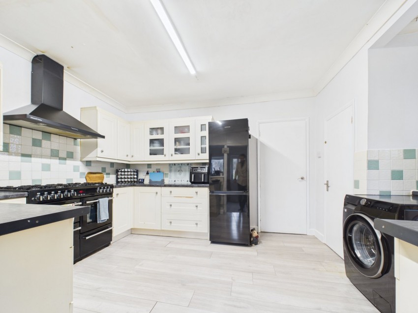 Images for Tilehurst, Reading, Berkshire
