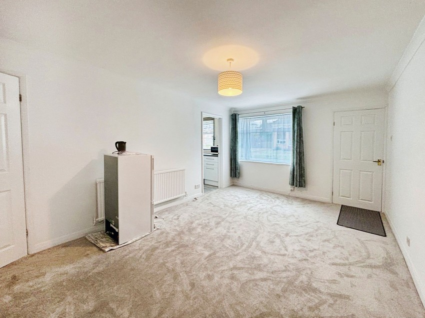 Images for Lower Elmstone Drive, Tilehurst, RG31