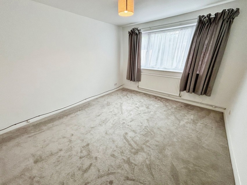 Images for Lower Elmstone Drive, Tilehurst, RG31