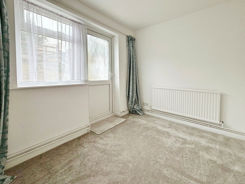 Images for Lower Elmstone Drive, Tilehurst, RG31