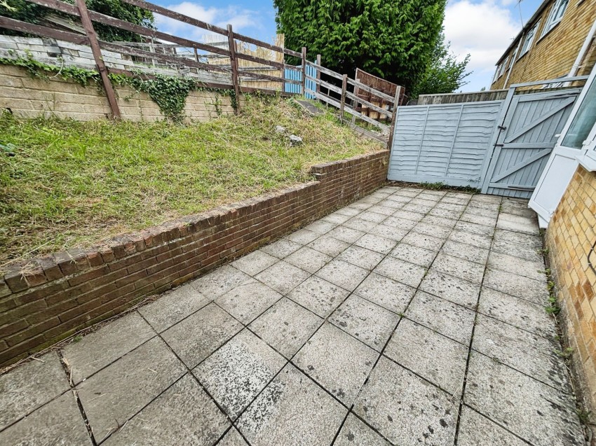 Images for Lower Elmstone Drive, Tilehurst, RG31