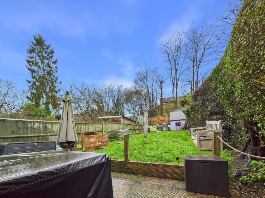 Images for Vale Crescent, Tilehurst, RG30