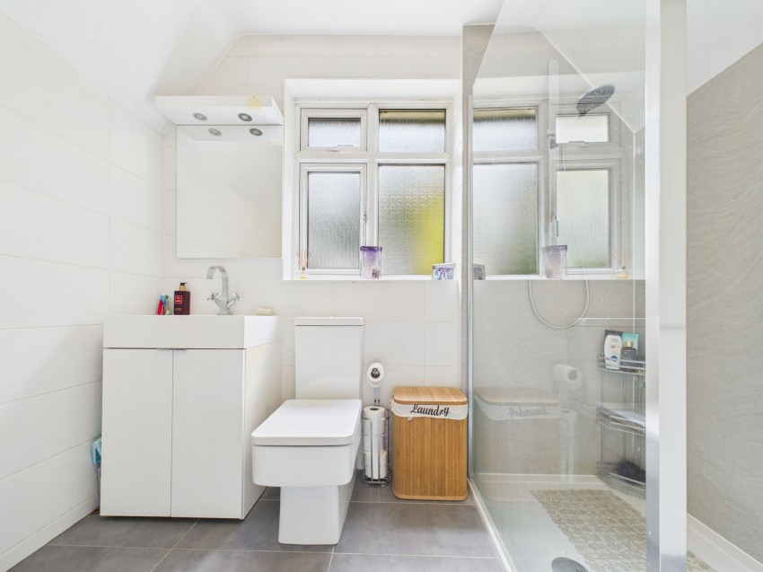 Images for Chapel Hill, Tilehurst, RG31