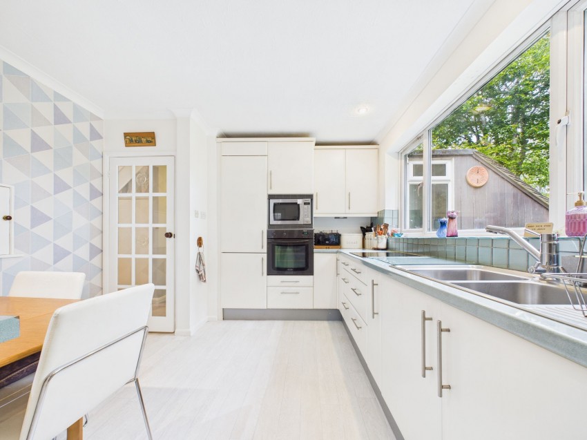 Images for Chapel Hill, Tilehurst, RG31