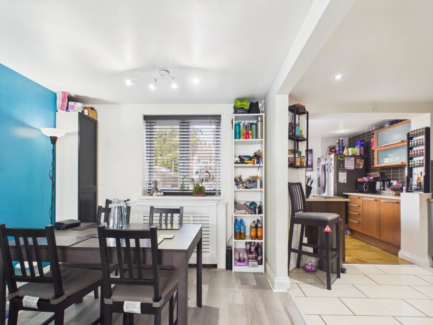 Images for Southcote Lane, Reading, Berkshire