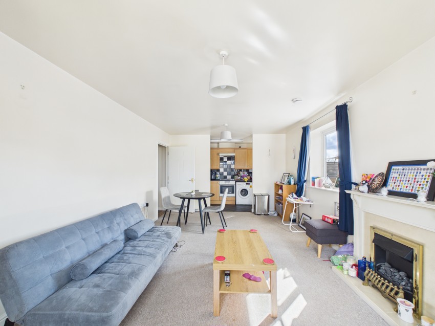 Images for Basingstoke Road, Reading, Berkshire