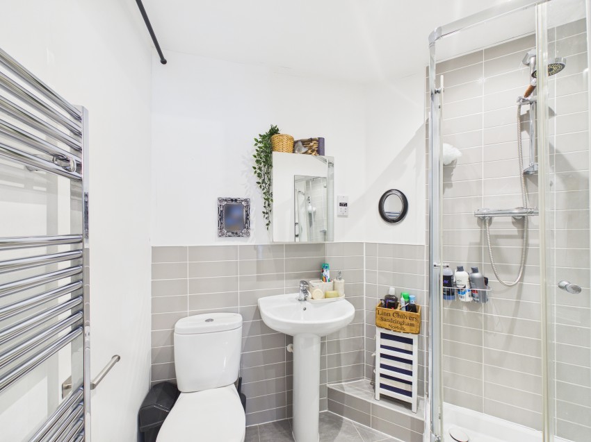 Images for Whitley Rise, Reading, Berkshire