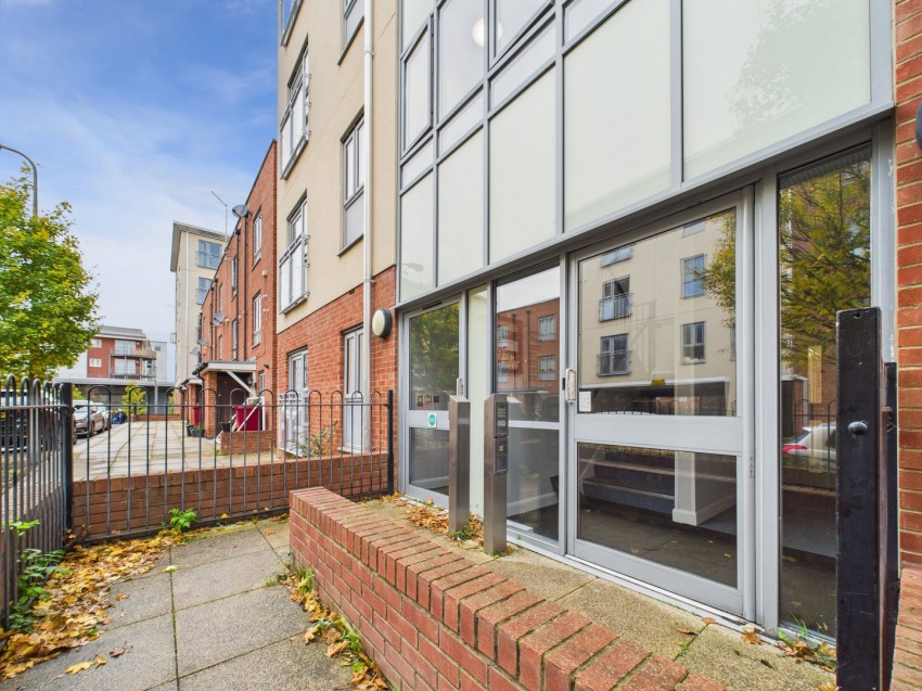 Images for Battle Square, Reading, Berkshire