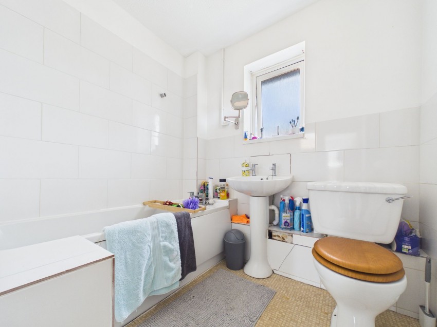 Images for Denby Way, Tilehurst, RG30