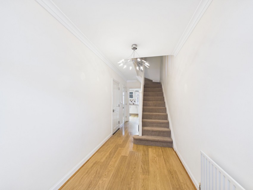 Images for Broad Mead, Lower Earley, RG6